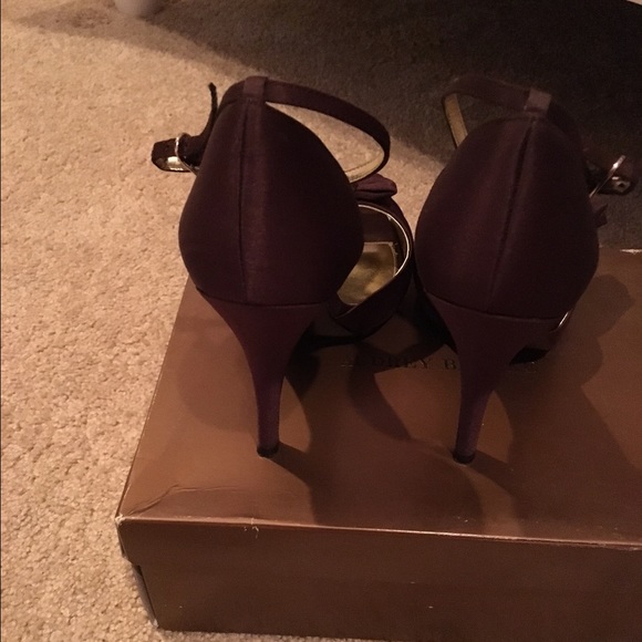 Shoes - Picture 3 of 3
