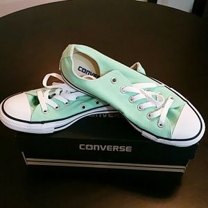 Peppermint Converse