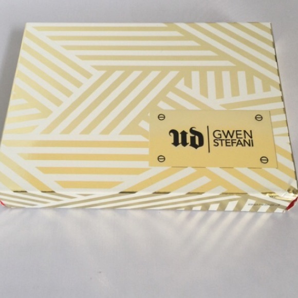 100% NIB Gwen Stephani eyebpalette VIP Sephora '15 - Picture 3 of 3