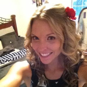 Meet your Posher, Stephanie