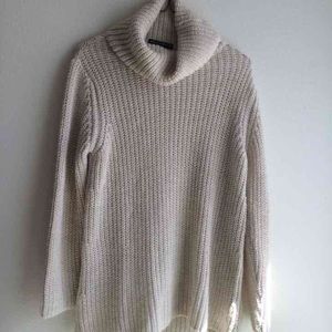 Brandy Melville Turtleneck Sweater