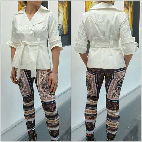 Chic white mini trench coat NWT - Picture 4 of 4