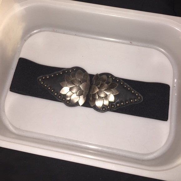 Black elastic belt!