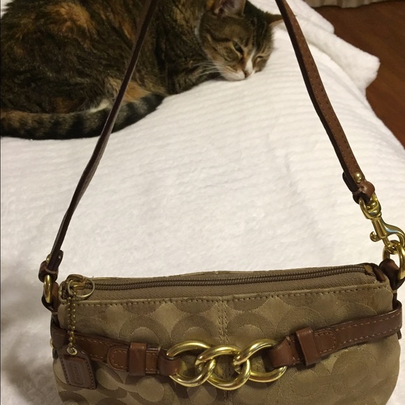 🔥Moving Sale🔥Cute Coach purse👜