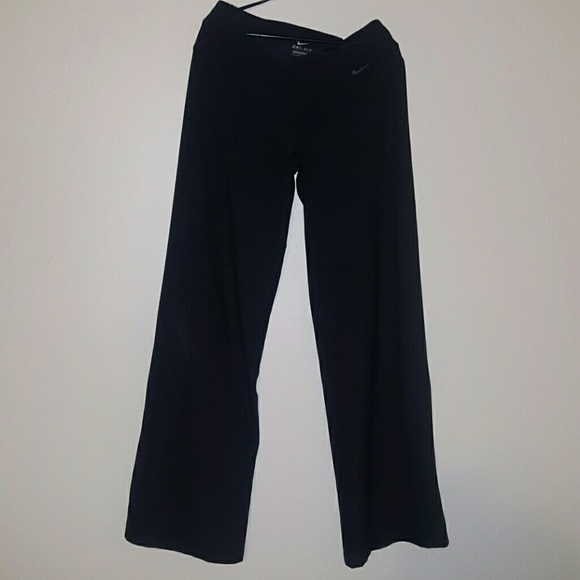 **Like New** Nike Drifit pants