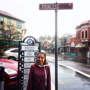 Meet your Posher, Asia