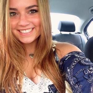 Meet your Posher, Holly