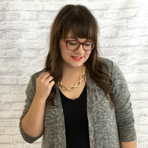 Gold & Textured Chain Link Necklace - Picture 4 of 4