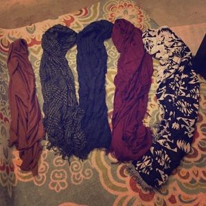 Scarf bundle (5)