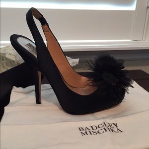Badgley Mischka shoes GREAT FOR PROM or formal