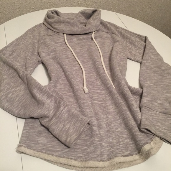 GAP Tops - GAP l Sweater bunched neck warmer