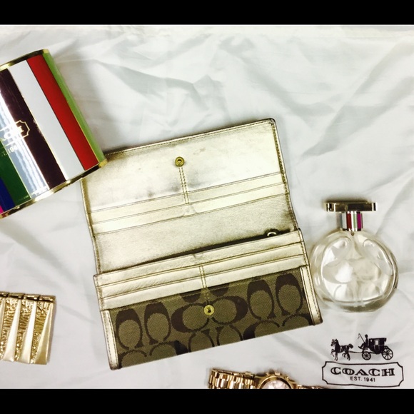 Coach Wallet - Picture 2 of 4