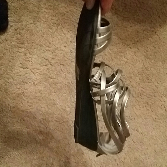 Sandal - Picture 2 of 2