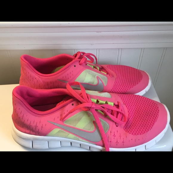Nike running sneakers - Picture 1 of 2