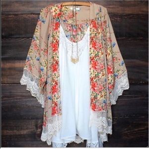 Ready to ship- floral and lace kimono