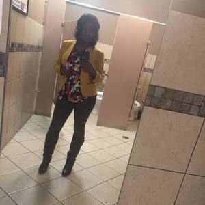 Meet your Posher, Genevieve