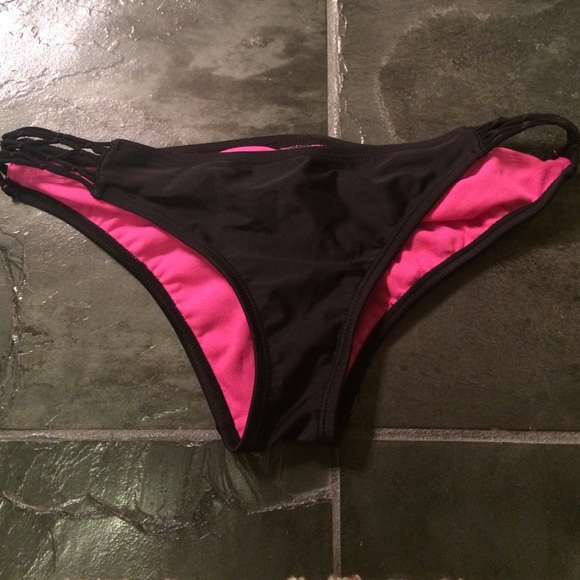 Black Bongo cheeky bottoms