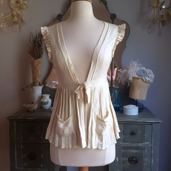 Free People tie front cami/sweater