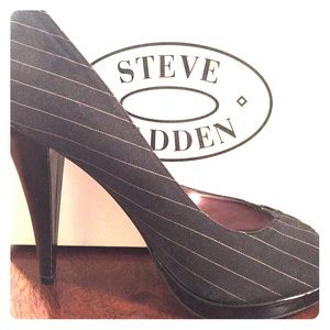 Steve Madden pinstripe peep-toe heels