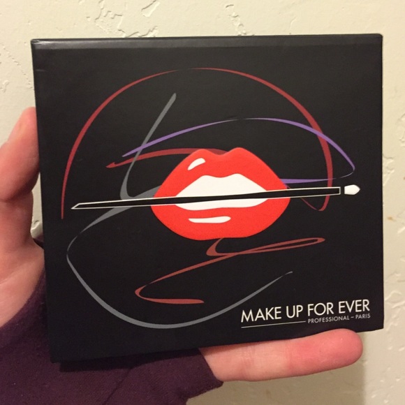 MAKEUP FOREVER EYE SHADOW PALETTE