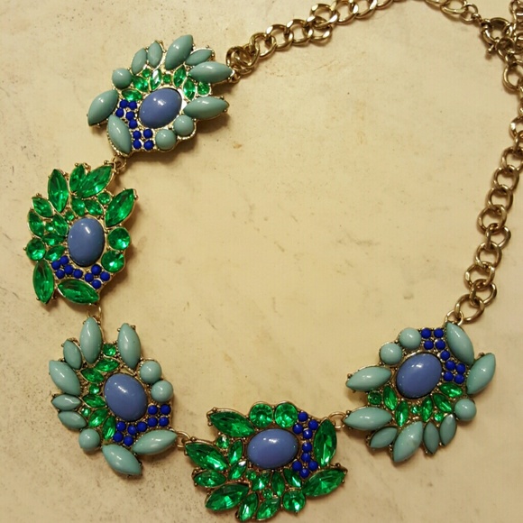 Betsey Johnson chunky necklace