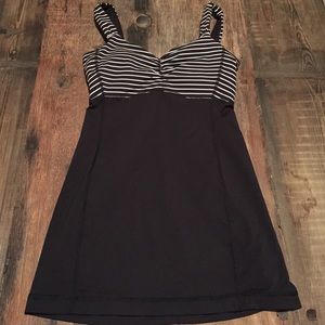 Size 4 Lululemon athletica top