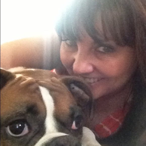 Meet your Posher, Tera - Picture 3 of 3