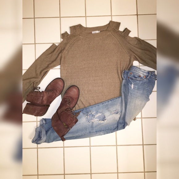 Tobi Cold Shoulder Sweater