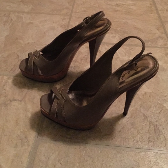 Super Sexy Brand New Heels.. So Glam!