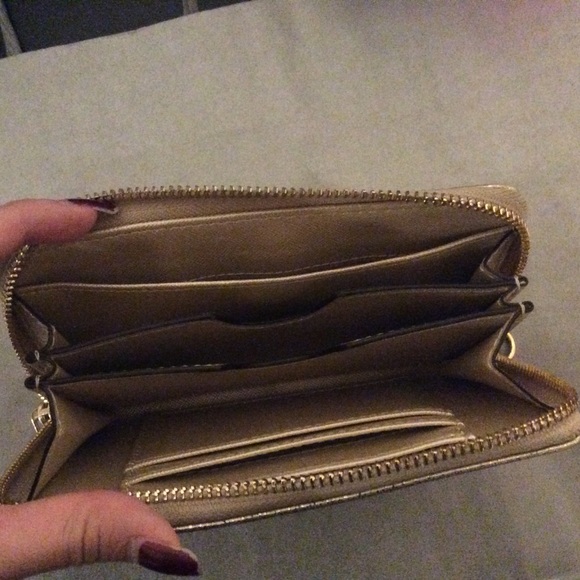 Wallet - Picture 3 of 3