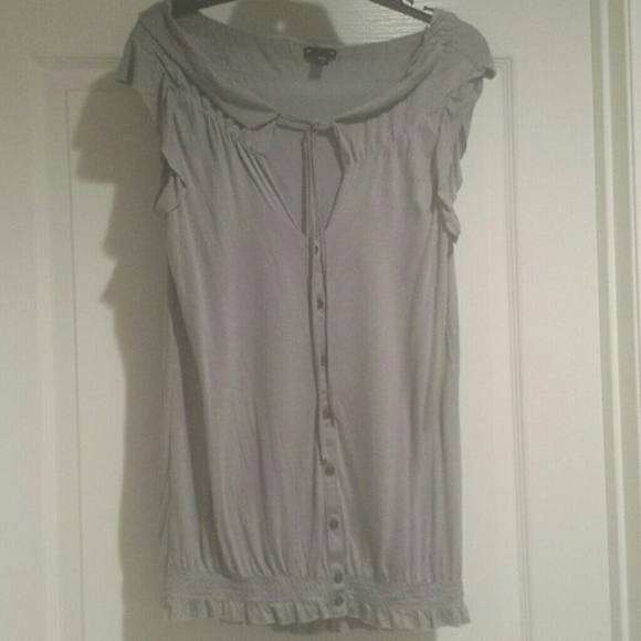 Gap sleeveless top