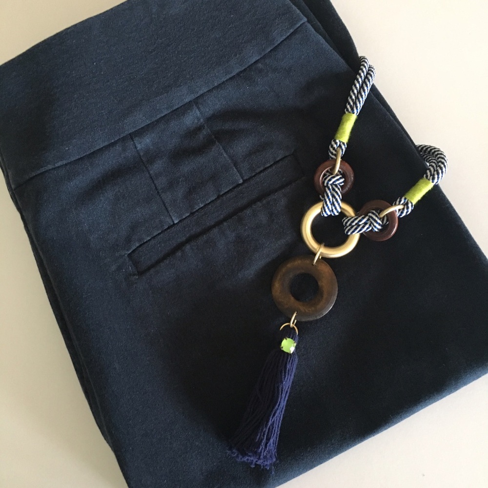 Banana Republic navy work skirt 8 - Picture 2 of 5