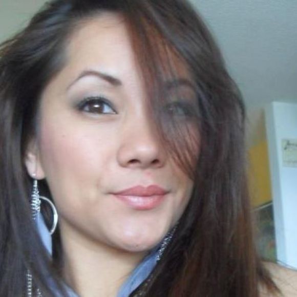 Meet your Posher, Erlinda