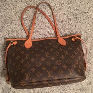 ~SOLD~ Louis Vuitton Neverfull PM