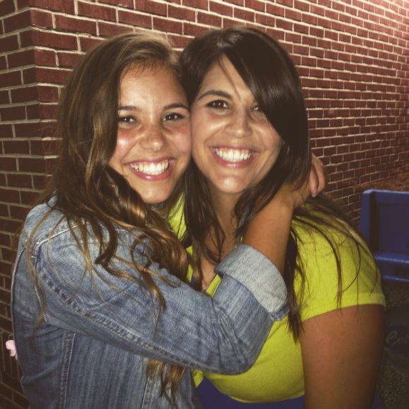 Meet your Posher, Carly