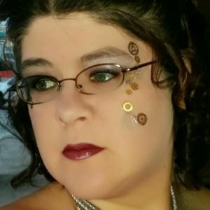 Meet your Posher, Dani