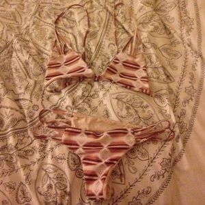 Acacia Santorini top and Maui bottoms