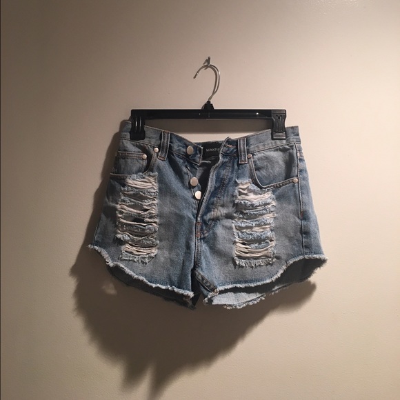 MinkPink Jean Shorts - Picture 2 of 4