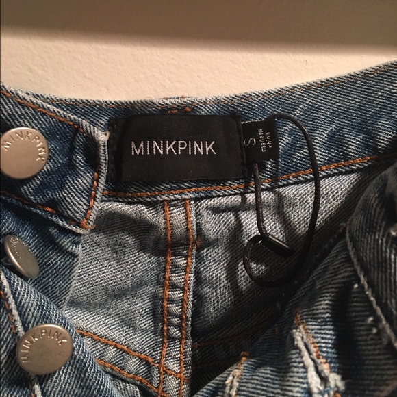 MinkPink Jean Shorts - Picture 4 of 4