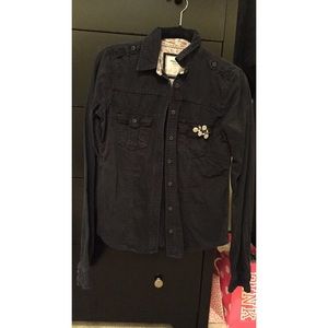 NWOT, Abercrombie & Fitch denim shirt!