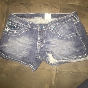 True religion shorts✨