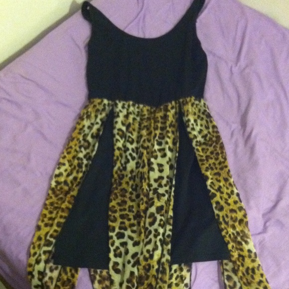 Black and leopard print dress