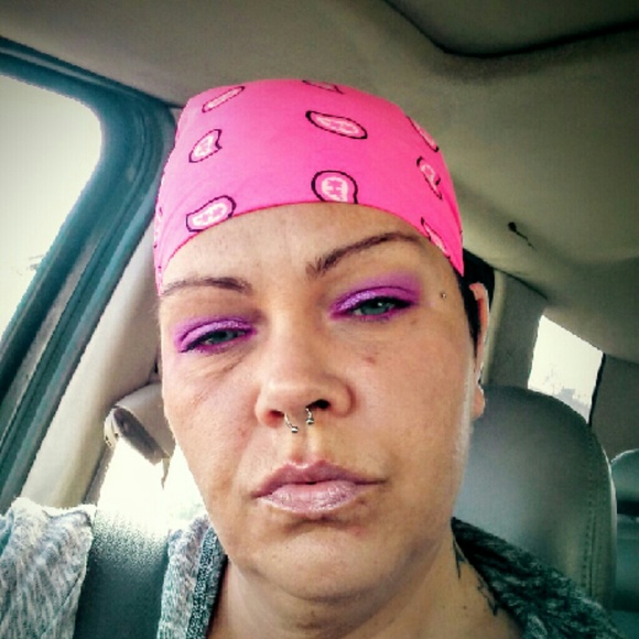 Meet your Posher, Christy - Picture 1 of 1