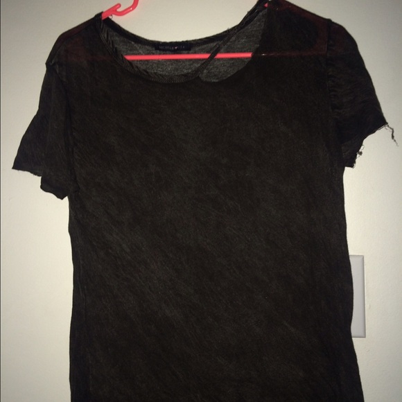 Distressed top - Picture 2 of 3