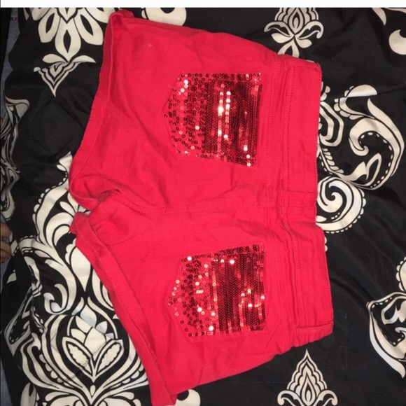 😍RED SHORTS😍 - Picture 2 of 3