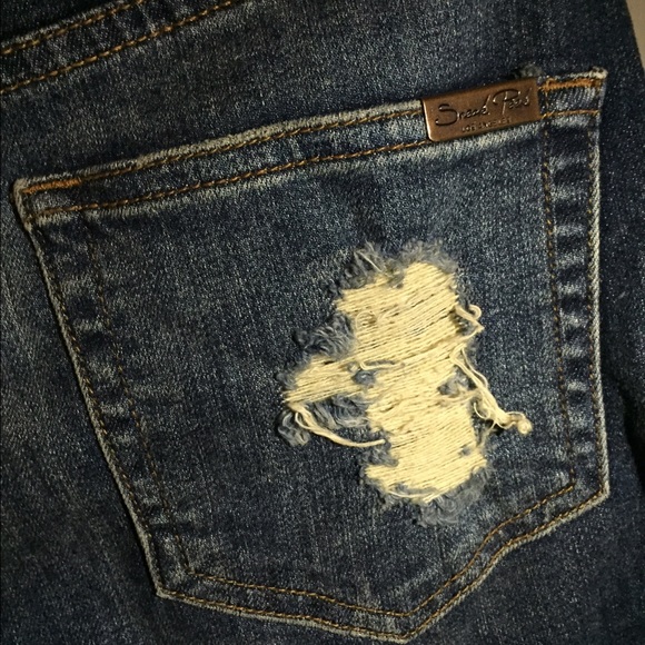 Oh La La high waited jean shorts - Picture 3 of 3