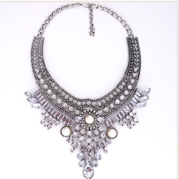 ✨Crystal, Pearl , Silver Statement Necklace✨ - Picture 3 of 4