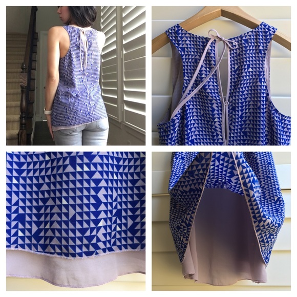 Gap Tunic with Back Button Tie - Picture 4 of 4