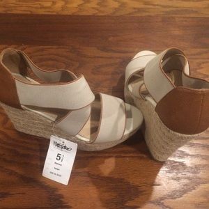 MOSSIMO brand new!! espadrilles sandals, size 5.5