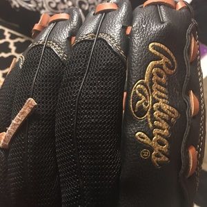 Boys baseball glove